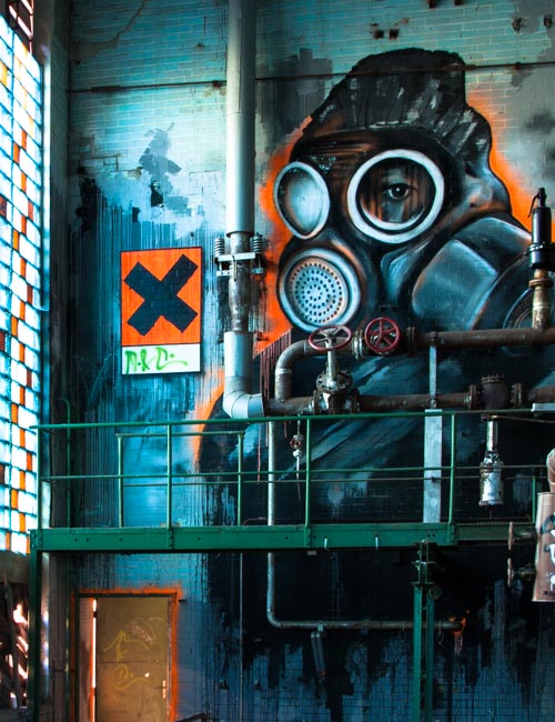 Deutschland, Berlin: Graffiti in der alten Fleischfabrik